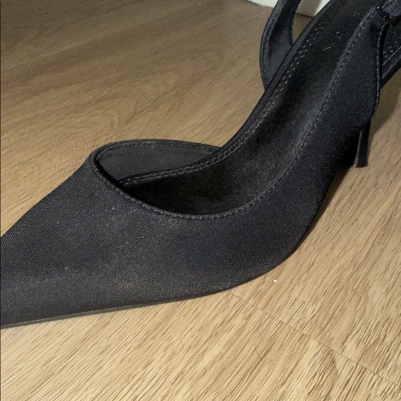 ASOS DESIGN Simmer slingback stiletto mid shoes in black - Picture 11 of 11